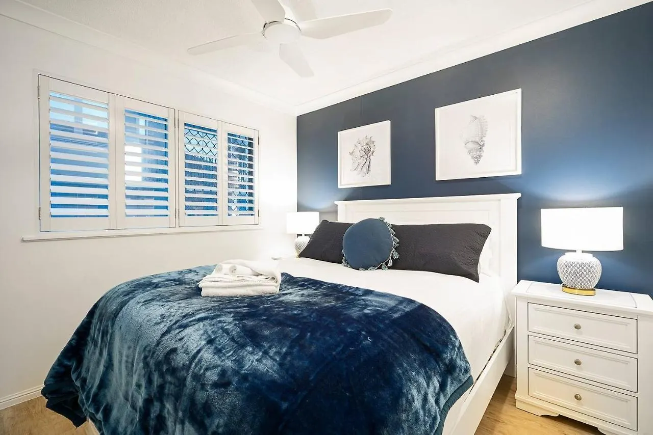 Apartment Hola Kirra - Ocean Blue Beachfront Oasis With Balcony Gold Coast Australia