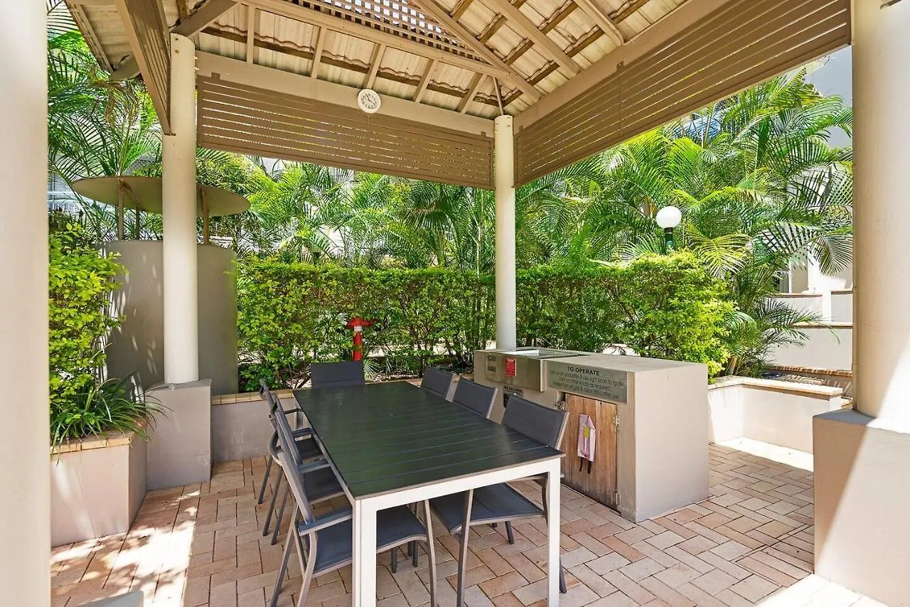 Apartment Hola Kirra - Ocean Blue Beachfront Oasis With Balcony Gold Coast Australia